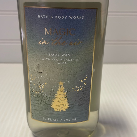 Bath & Body Works Magic in the Air Shower Gel - Picture 4 of 9